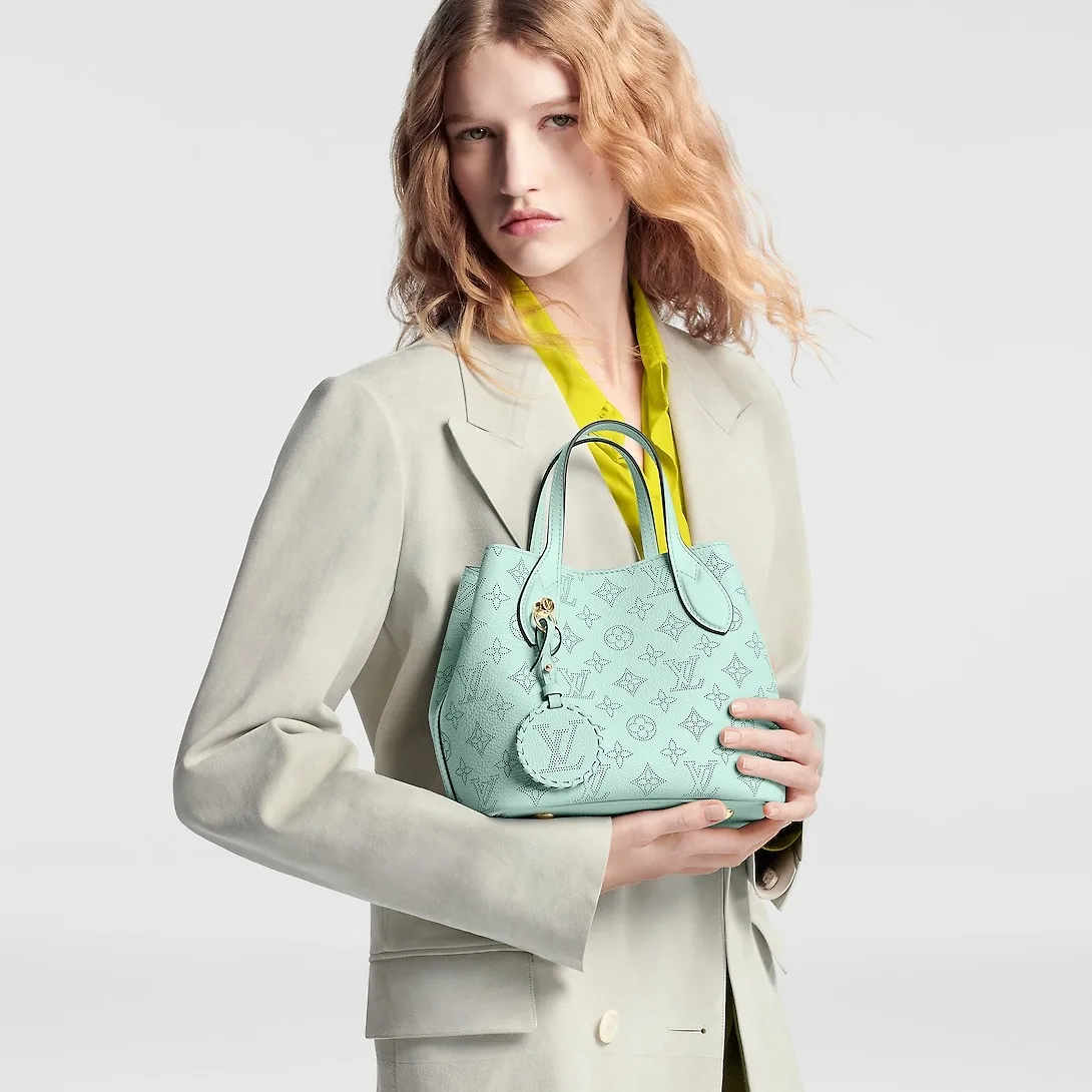 Louis Vuitton Blossom PM Bag 7.8 Inches/ - Image 6