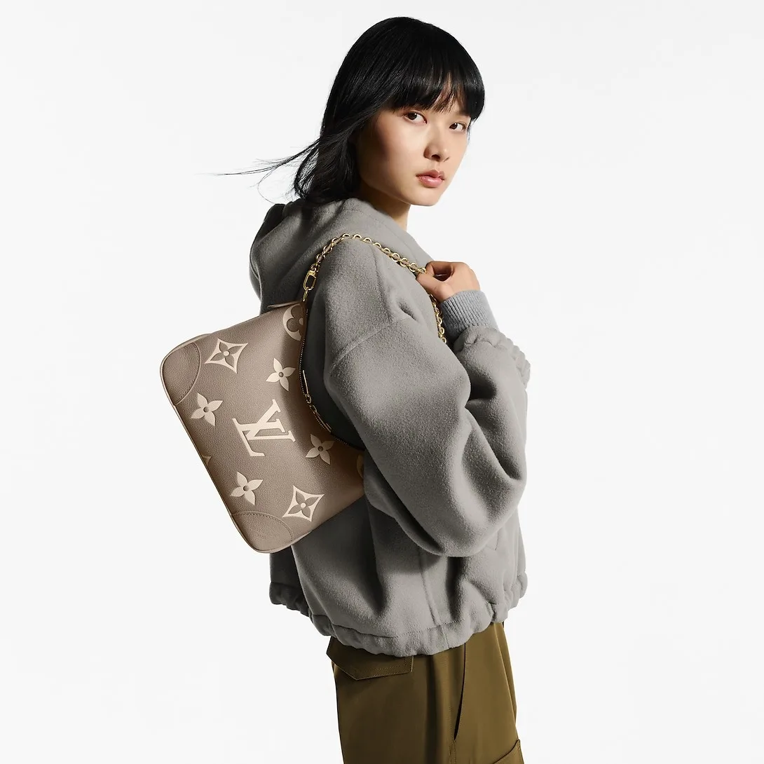Louis Vuitton Boulogne PM Crossboy Bag / Dove Gray/ Cream Gold Hardware - Image 3