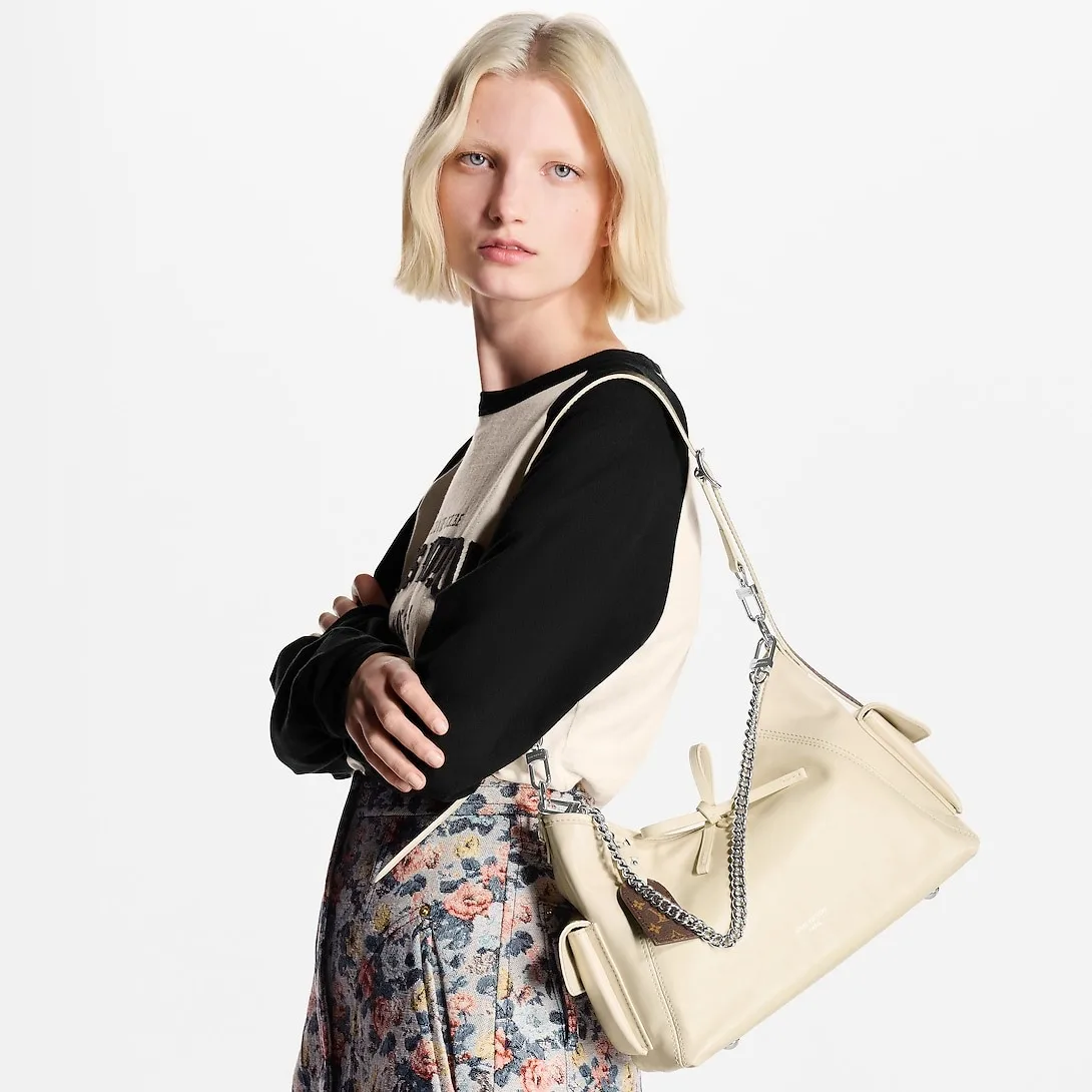 Louis Vuitton CarryAll Cargo Vibe PM Shoulder Bag / Vanilla Silver Hardware - Image 3