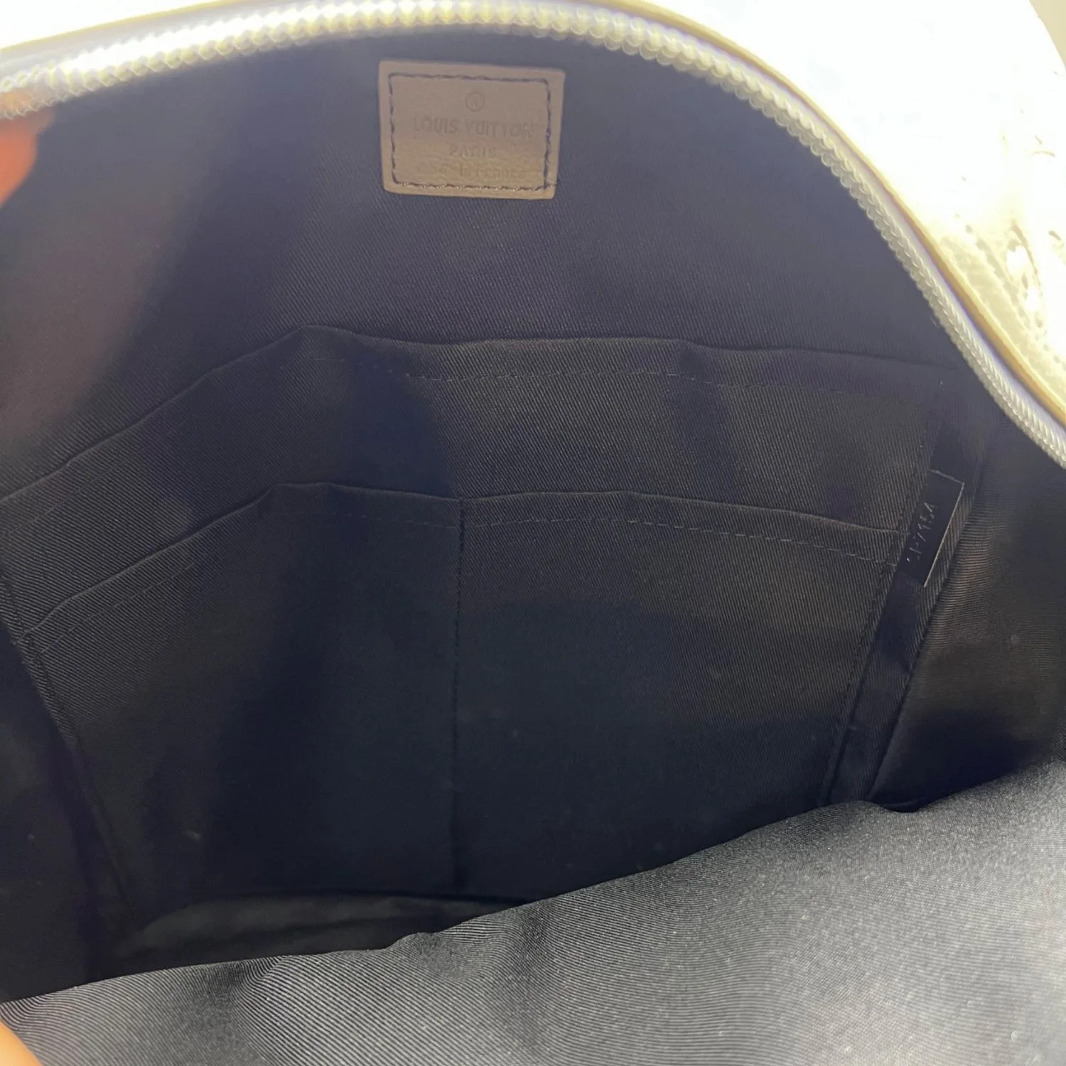 Louis Vuitton Discovery Backpack Grey / - Image 6