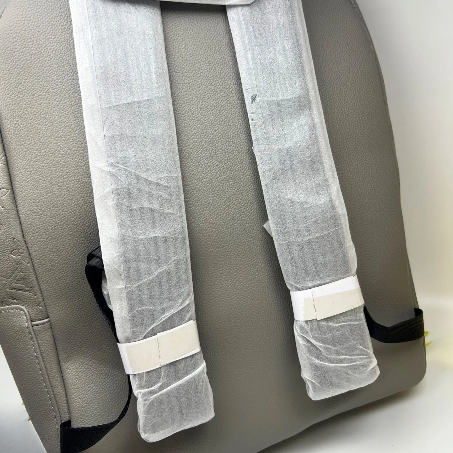 Louis Vuitton Discovery Backpack Grey / - Image 4