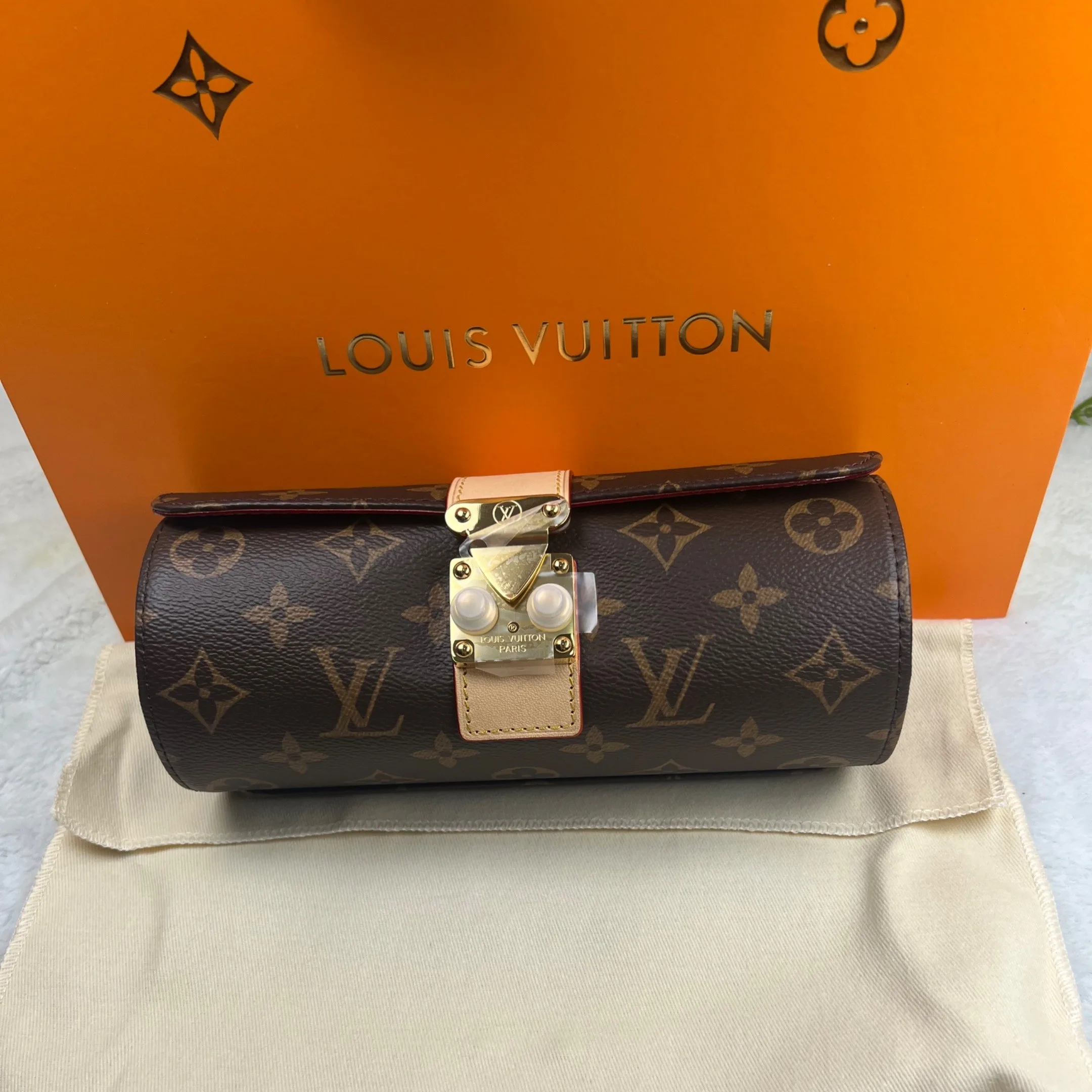 Louis Vuitton Etui Bijoux Bag Brown 7,/ - Image 2