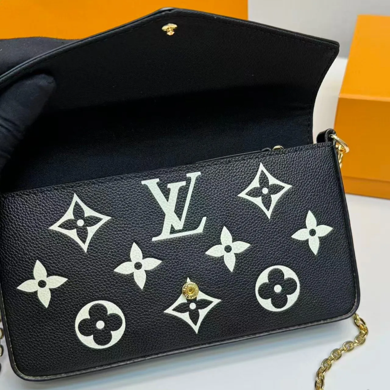 Louis Vuitton Pochette Felicie Shoulder Bag / Black/ Beige Gold Hardware - Image 9