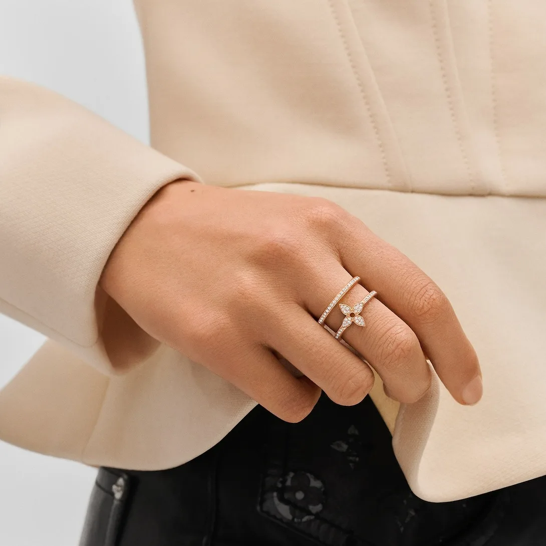 Alternative view of Louis Vuitton Idylle Blossom Two-Row Ring, White Gold And Diamonds - Q9N44F