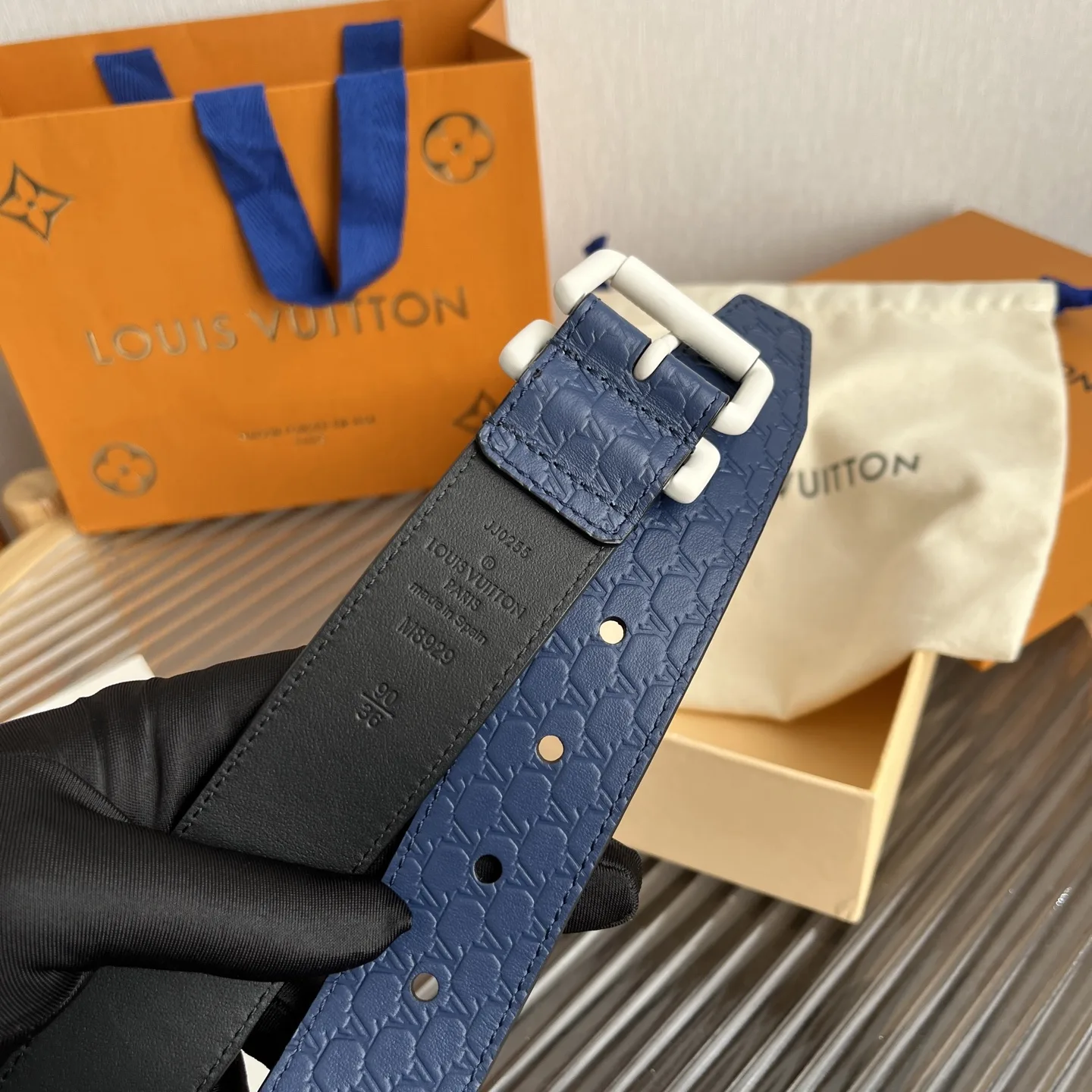 Louis Vuitton LV Initiales Embossed Belt Navy Blue With Matte White Buckle - Image 7