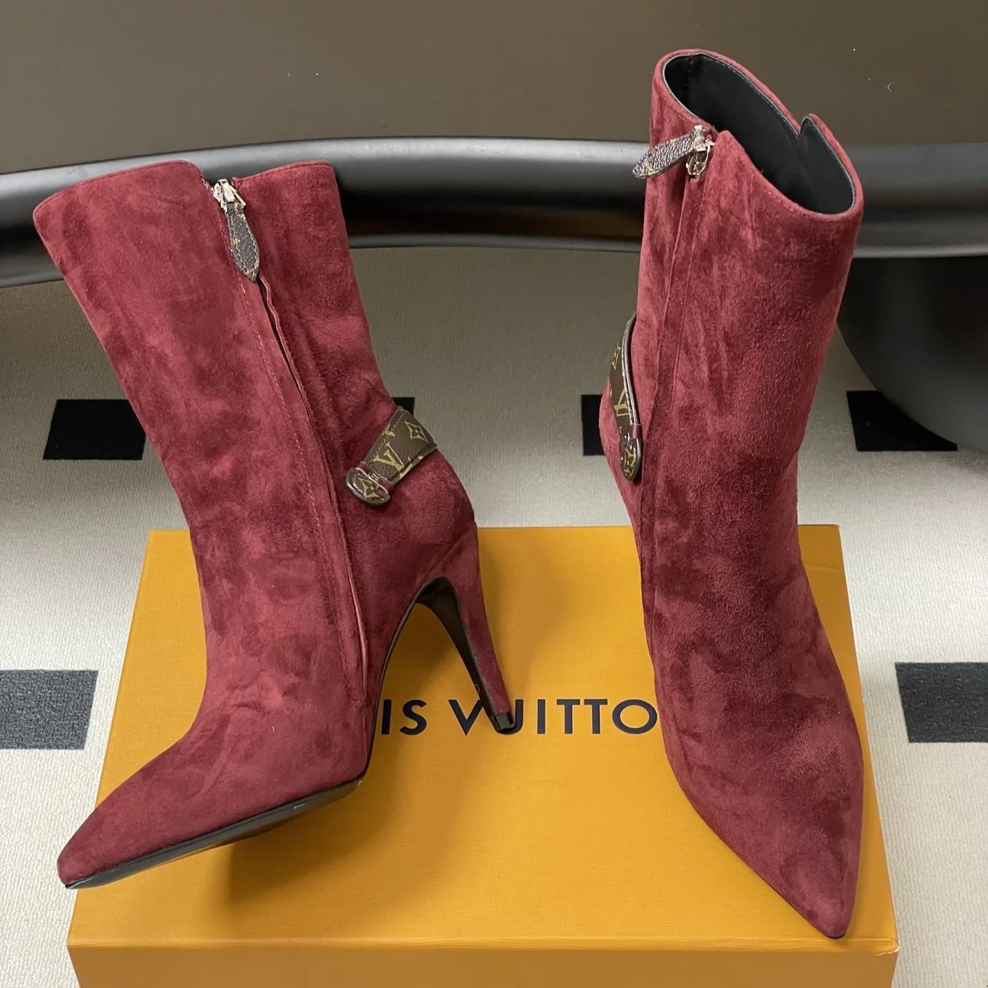 Alternative view of Louis Vuitton Legacy Ankle Boots Bordeaux Red 1AIDZH