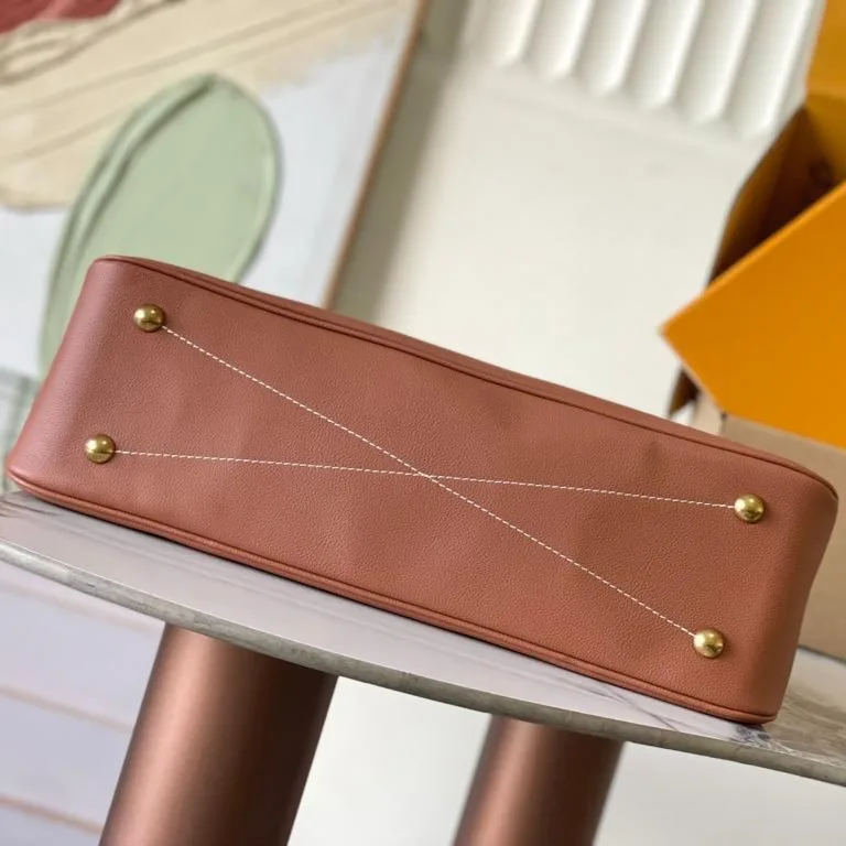 Louis Vuitton Low Key Duffle Tote Cognac / - Image 8