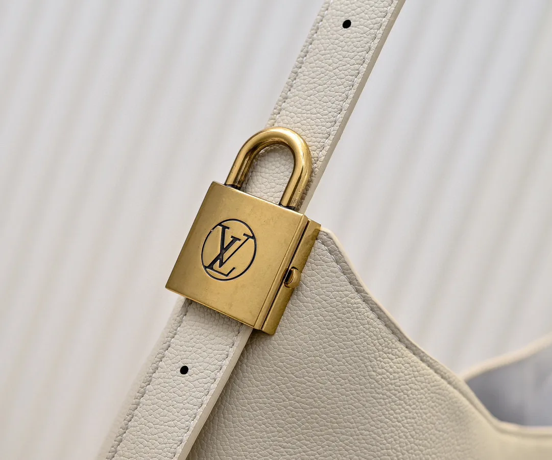 Louis Vuitton Low Key Hobo MM Beige / - Image 15