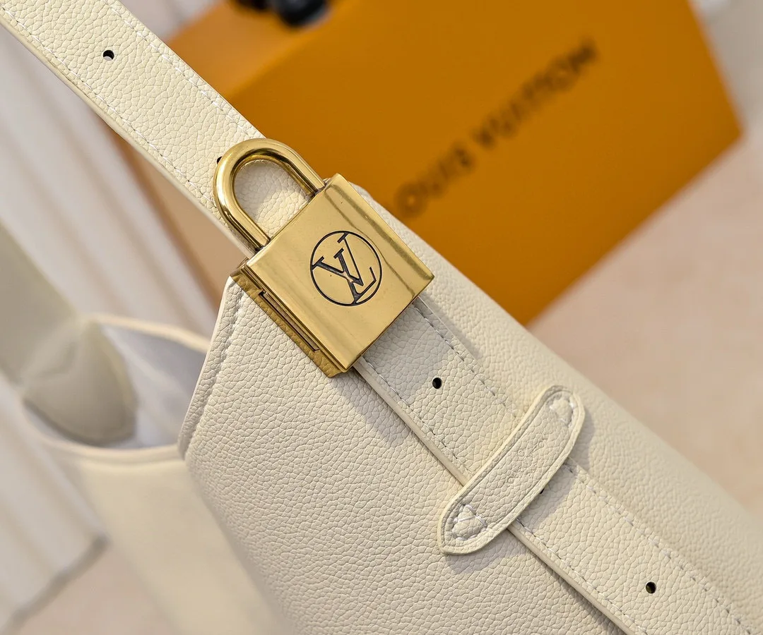 Louis Vuitton Low Key Hobo MM Beige / - Image 9