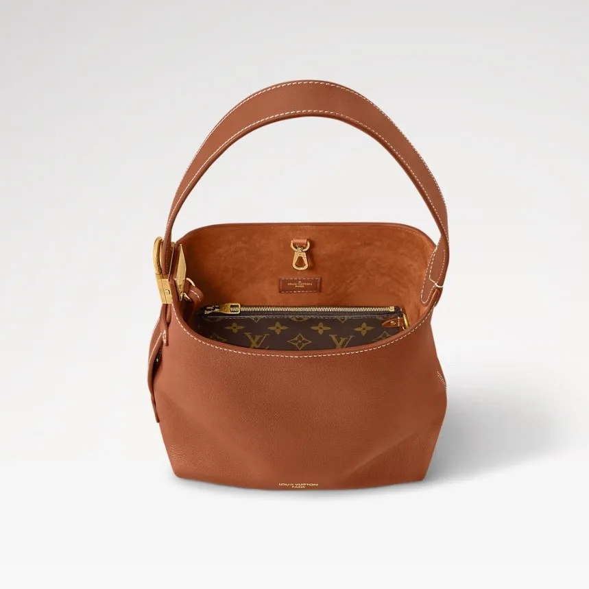 Louis Vuitton Low Key Hobo PM Cognac / - Image 5