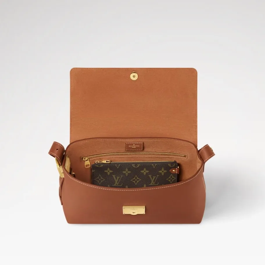 Louis Vuitton Low Key Messenger Cognac Brown / - Image 4