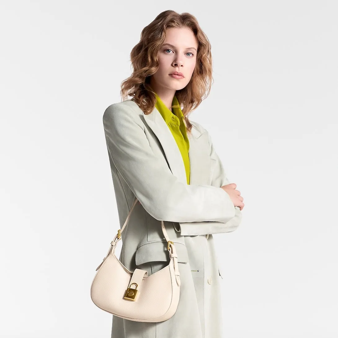 Louis Vuitton Low Key Shoulder Bag Quartz / - Image 4