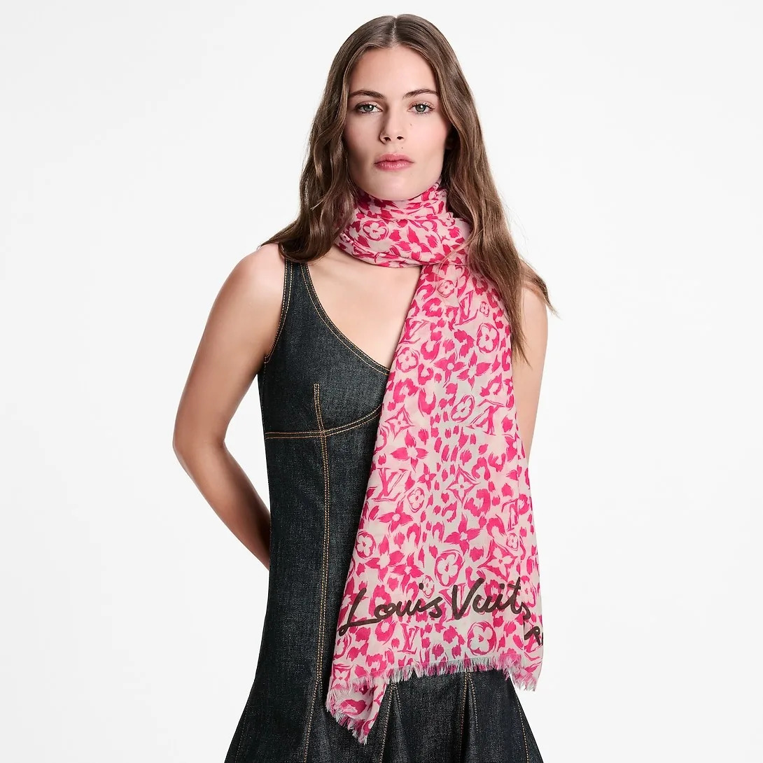 Louis Vuitton LV Safari Stole / Fuchsia - Image 3