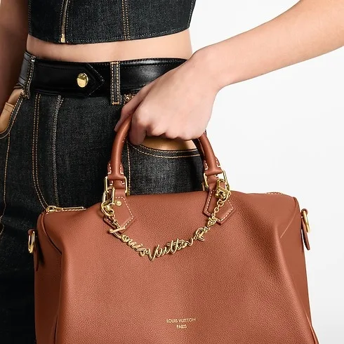 Alternative view of Louis Vuitton LV Script Chain Bag Charm Gold Hardware