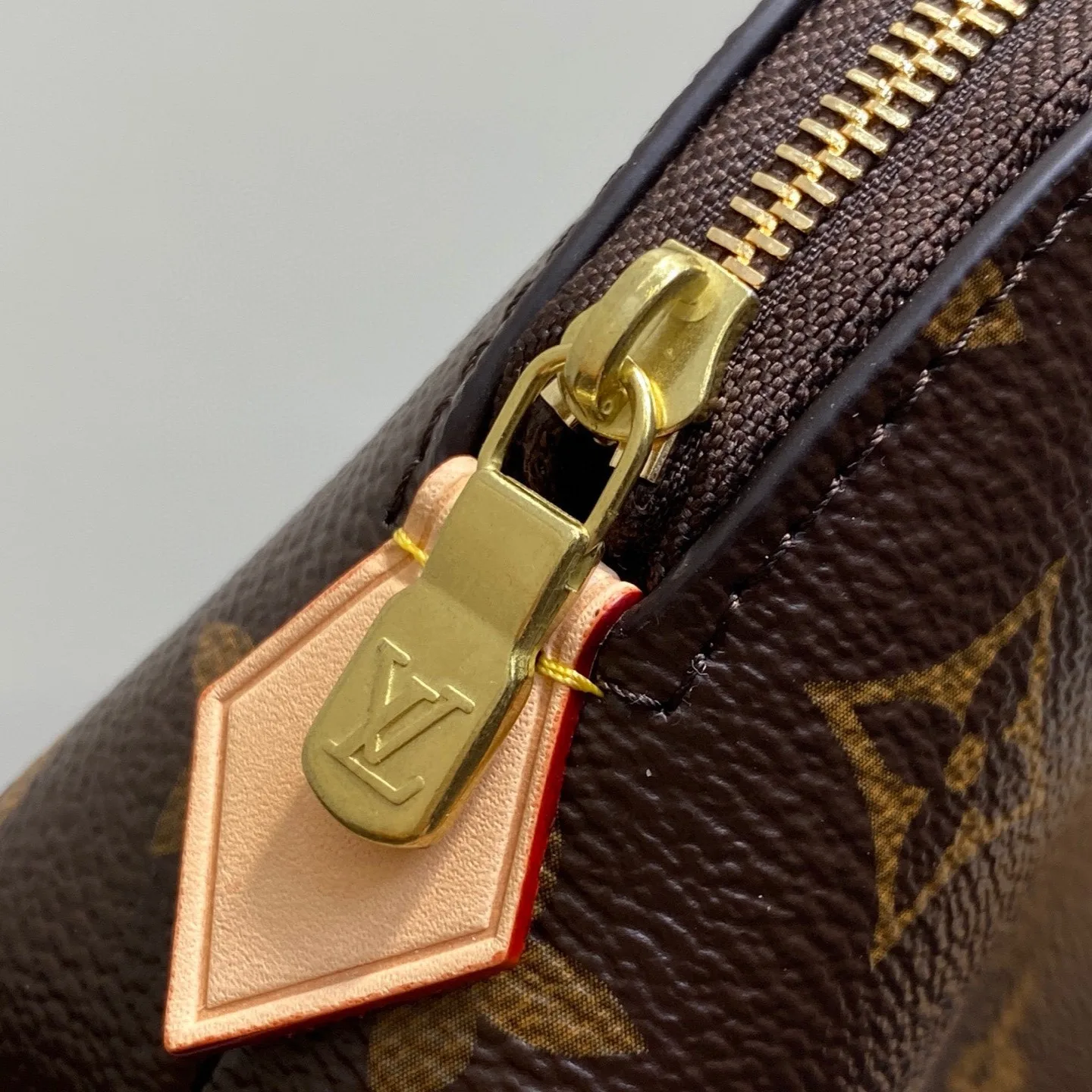 Louis Vuitton LV x TM Cosmetic Pouch PM Monogram / - Image 6