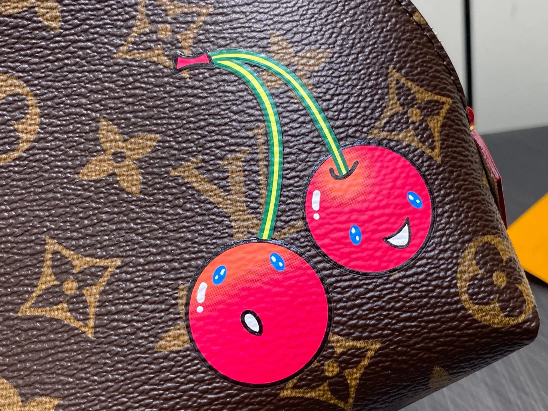 Louis Vuitton LV x TM Cosmetic Pouch PM Monogram / - Image 9