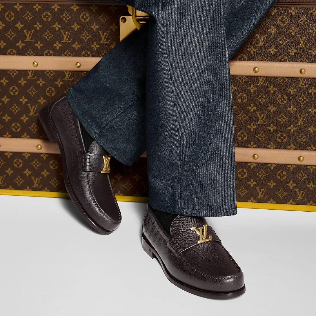Alternative view of Louis Vuitton Major Loafer Marron 1AIYZ0