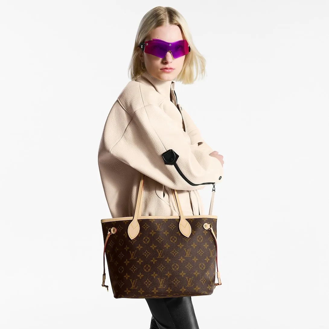 Louis Vuitton Neverfull PM Tote Bag / Beige Monogram Gold Hardware - Image 3