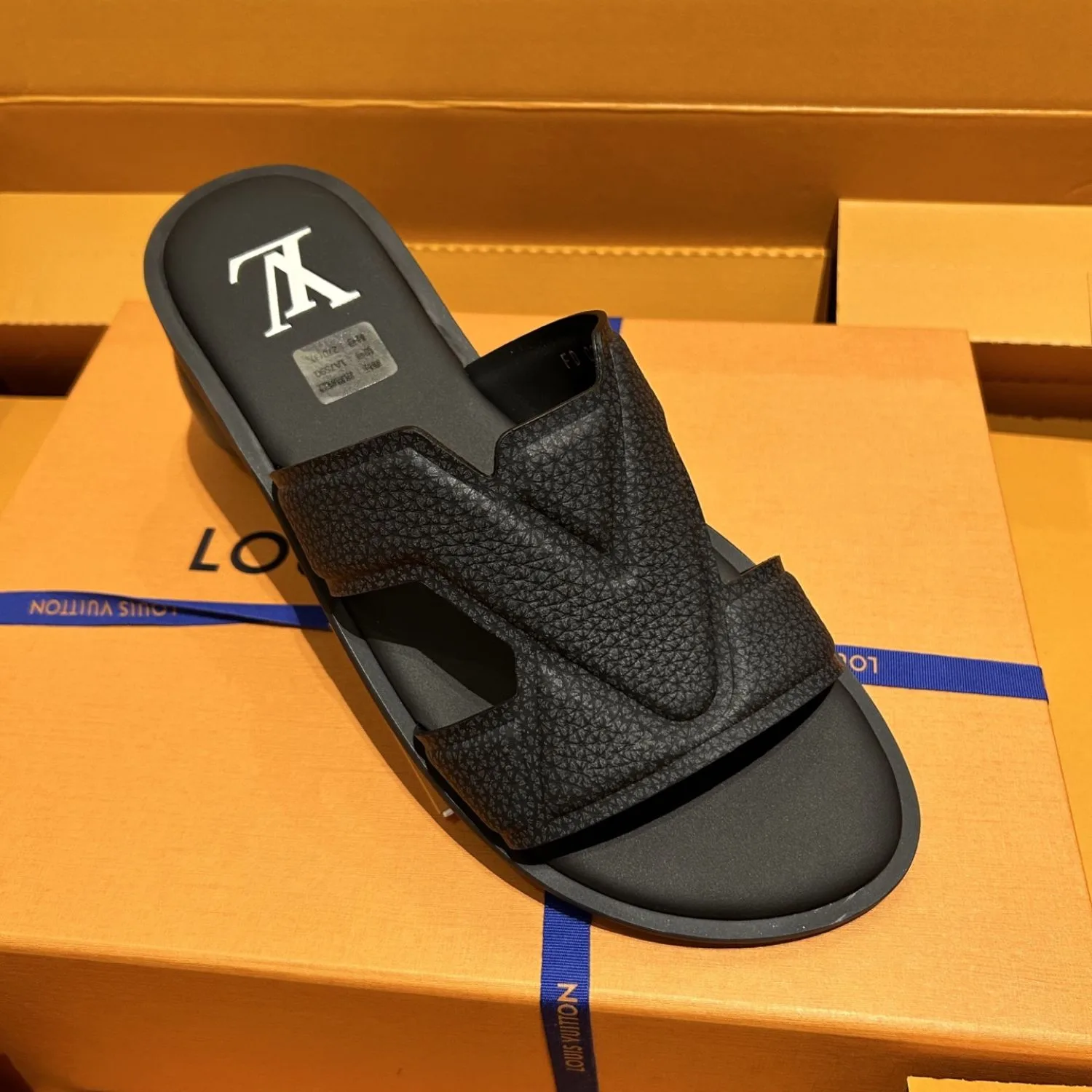 Louis Vuitton Oasis Mule Black - Image 3