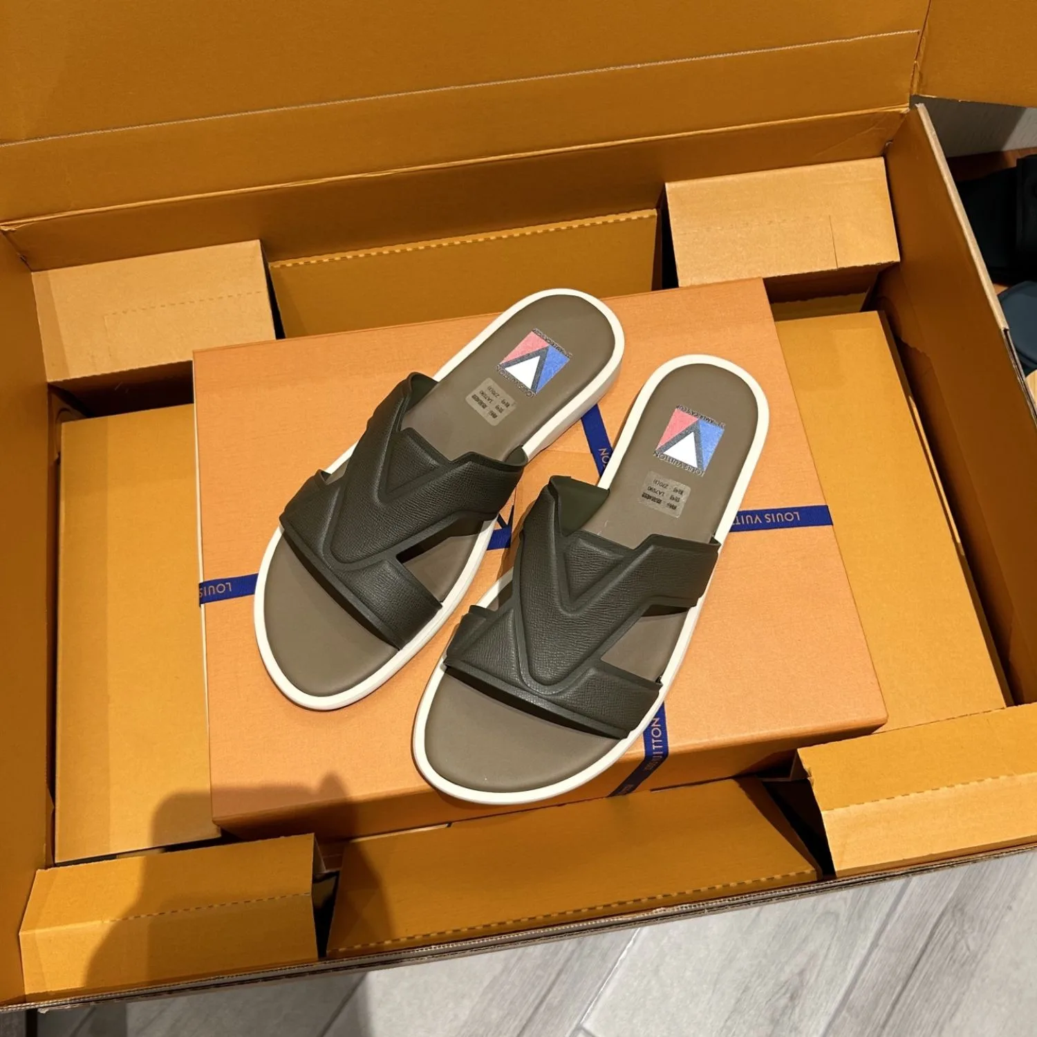 Louis Vuitton Oasis Mule Brown - Image 3
