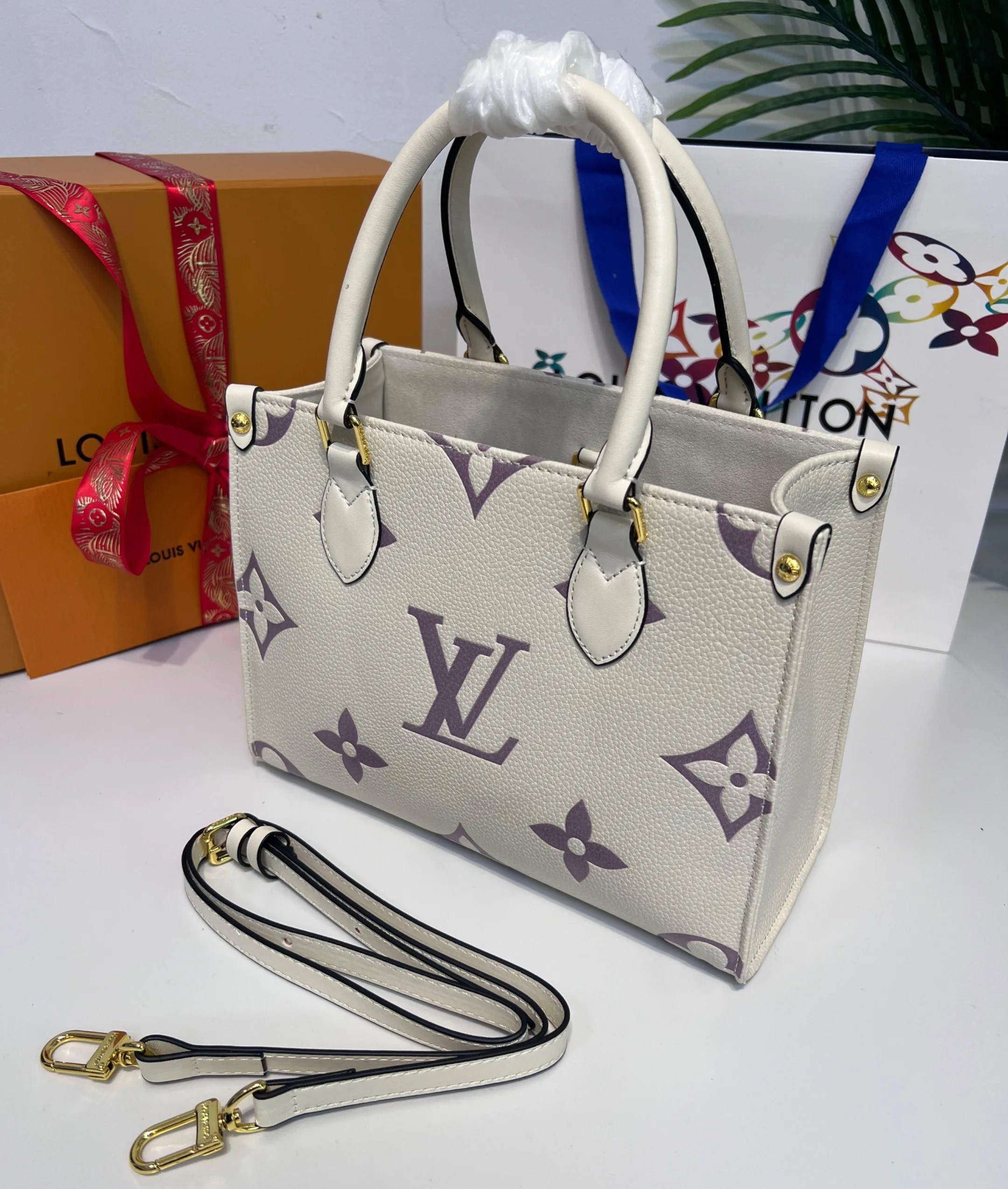 Louis Vuitton Onthego PM Tote Bag / Grey/Beige Gold Hardware - Image 3