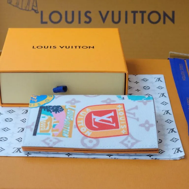 Louis Vuitton Passport Cover Monogram Dune / - Image 6