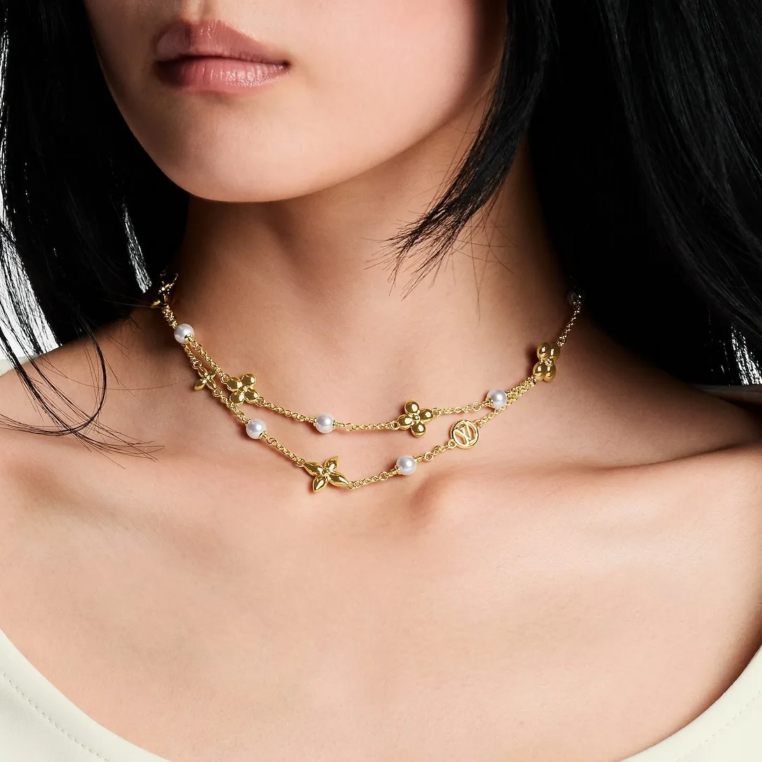 Louis Vuitton Pearl Constellations Necklace Gold Hardware - Image 3