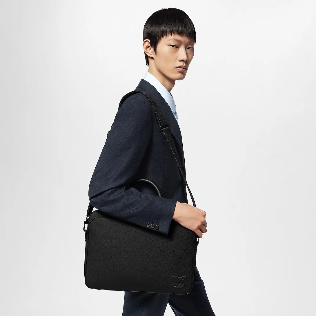 Alternative view of Louis Vuitton Pilot Briefcase Black /