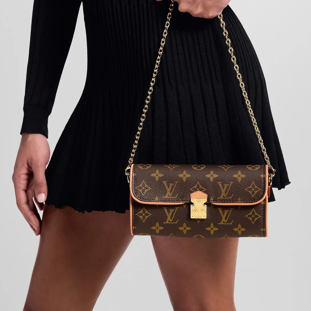 Louis Vuitton Pochette Camille Shoulder Bag / Brown Monogram Canvas Gold Hardware - Image 3