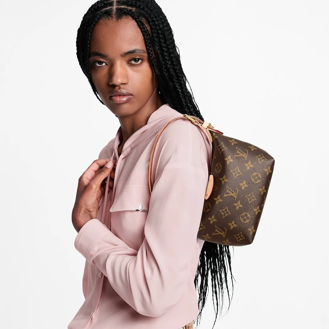 Alternative view of Louis Vuitton Pochette Hills Shoulder Bag / Brown Monogram Canvas Gold Hardware