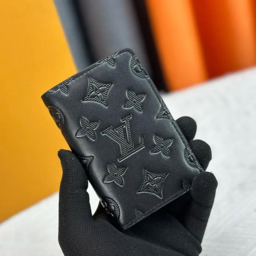 Louis Vuitton Pocket