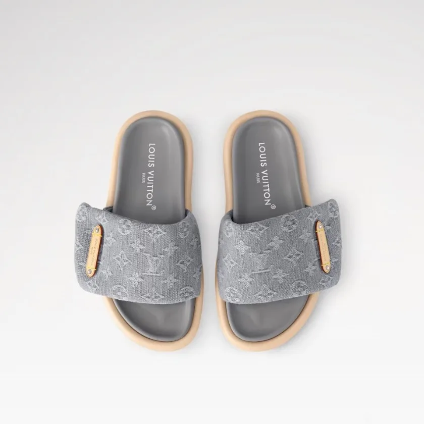 Alternative view of Louis Vuitton Pool Pillow Flat Comfort Mule Grey 1AGUZX