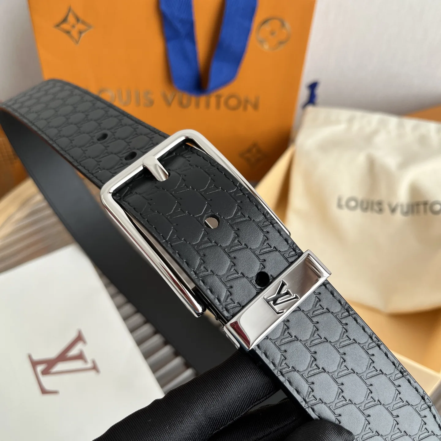Louis Vuitton Initiales Reversible Belt Black LV Blason Embossed - Image 3