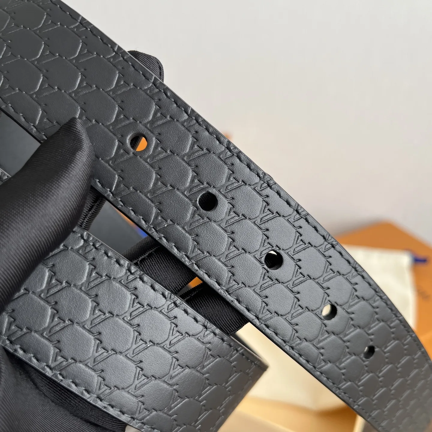 Louis Vuitton Initiales Reversible Belt Black LV Blason Embossed - Image 6