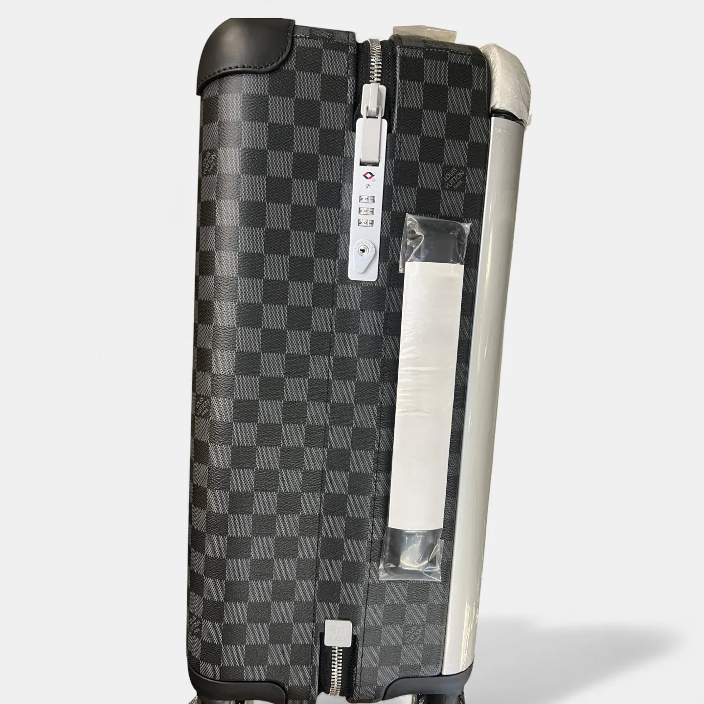 Louis Vuitton Horizon 55 Suitcase / Black Silver Hardware - Image 5