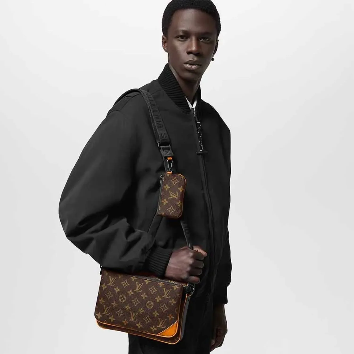 Louis Vuitton Trio Messenger Bag Brown / - Image 4