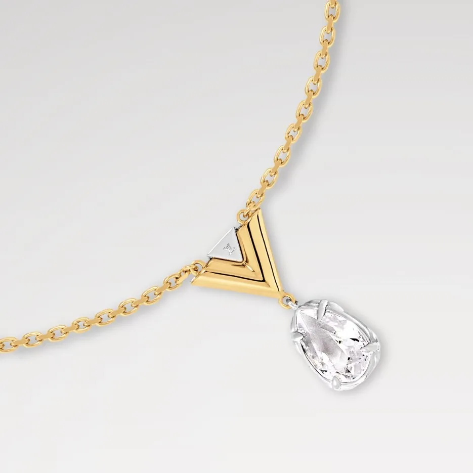 Louis Vuitton V for Vuitton Necklace Golden - Image 3