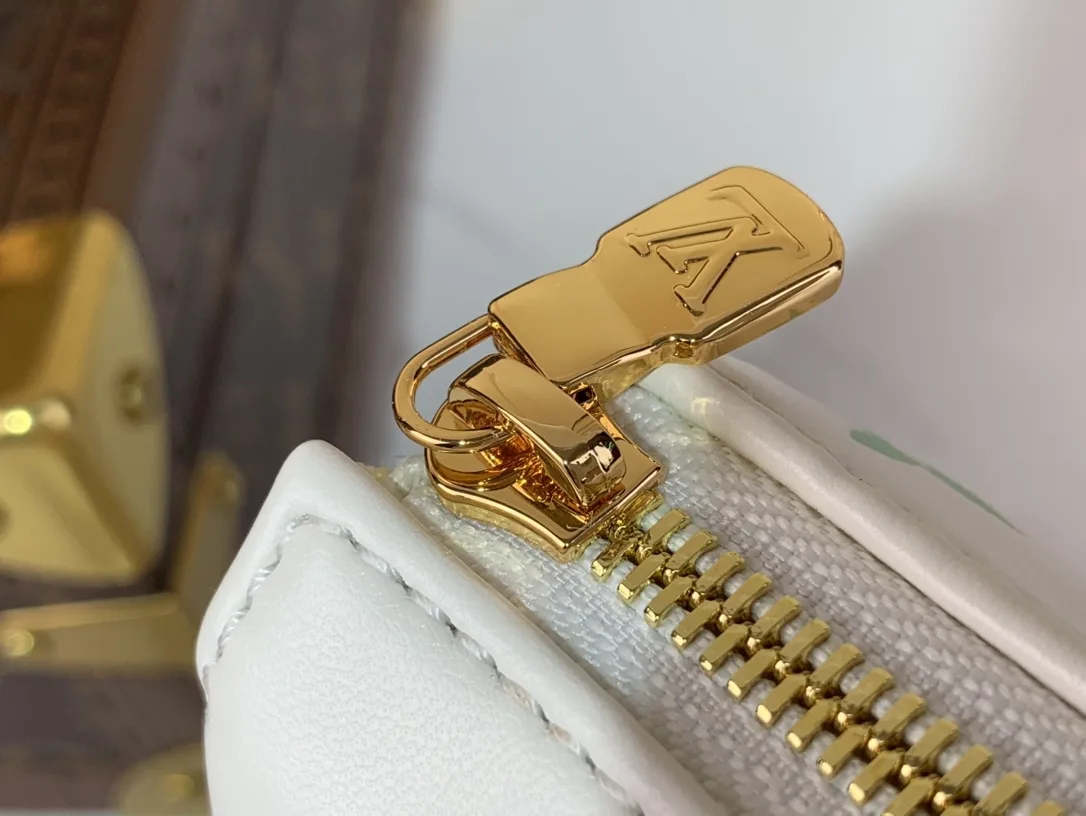 Louis Vuitton LV x TM Coussin PM Shoulder Bag / Multicolored Gold Hardware - Image 6
