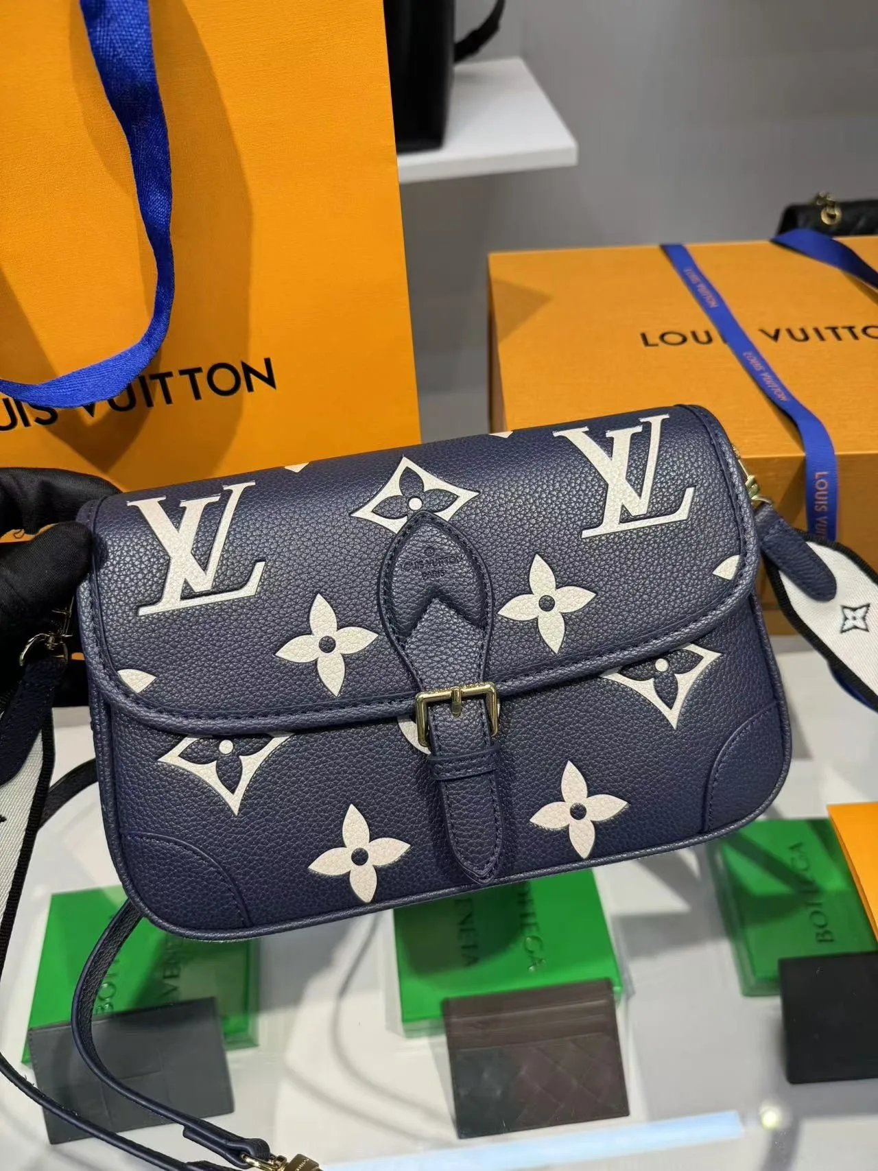 Alternative view of Louis Vuitton Diane Navy Blue 9.4 Inches/