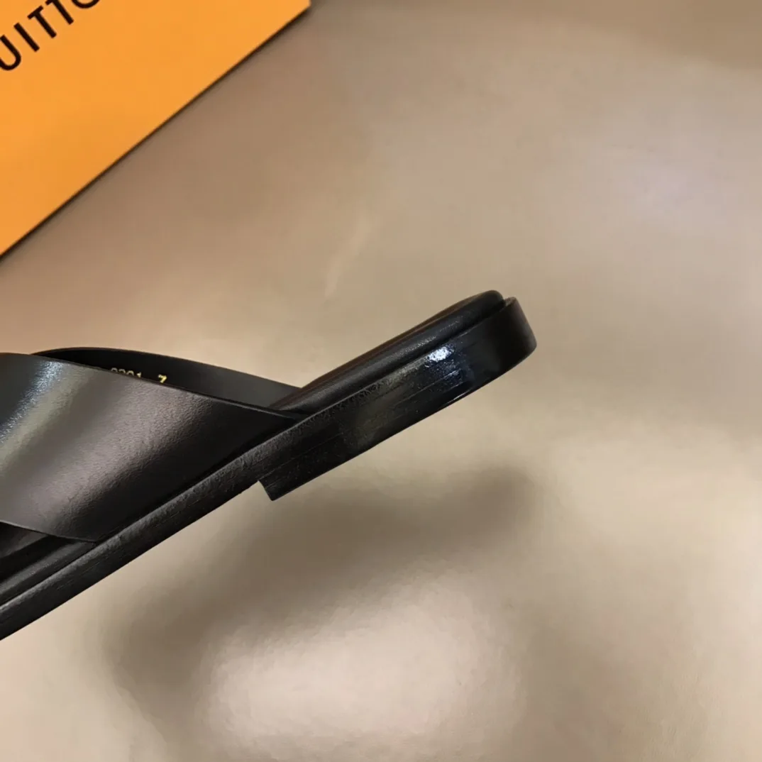 Louis Vuitton LV Oasis Mule Black - Image 6