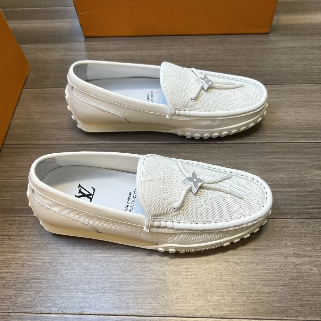 Alternative view of Louis Vuitton LV Racer Moccasin White