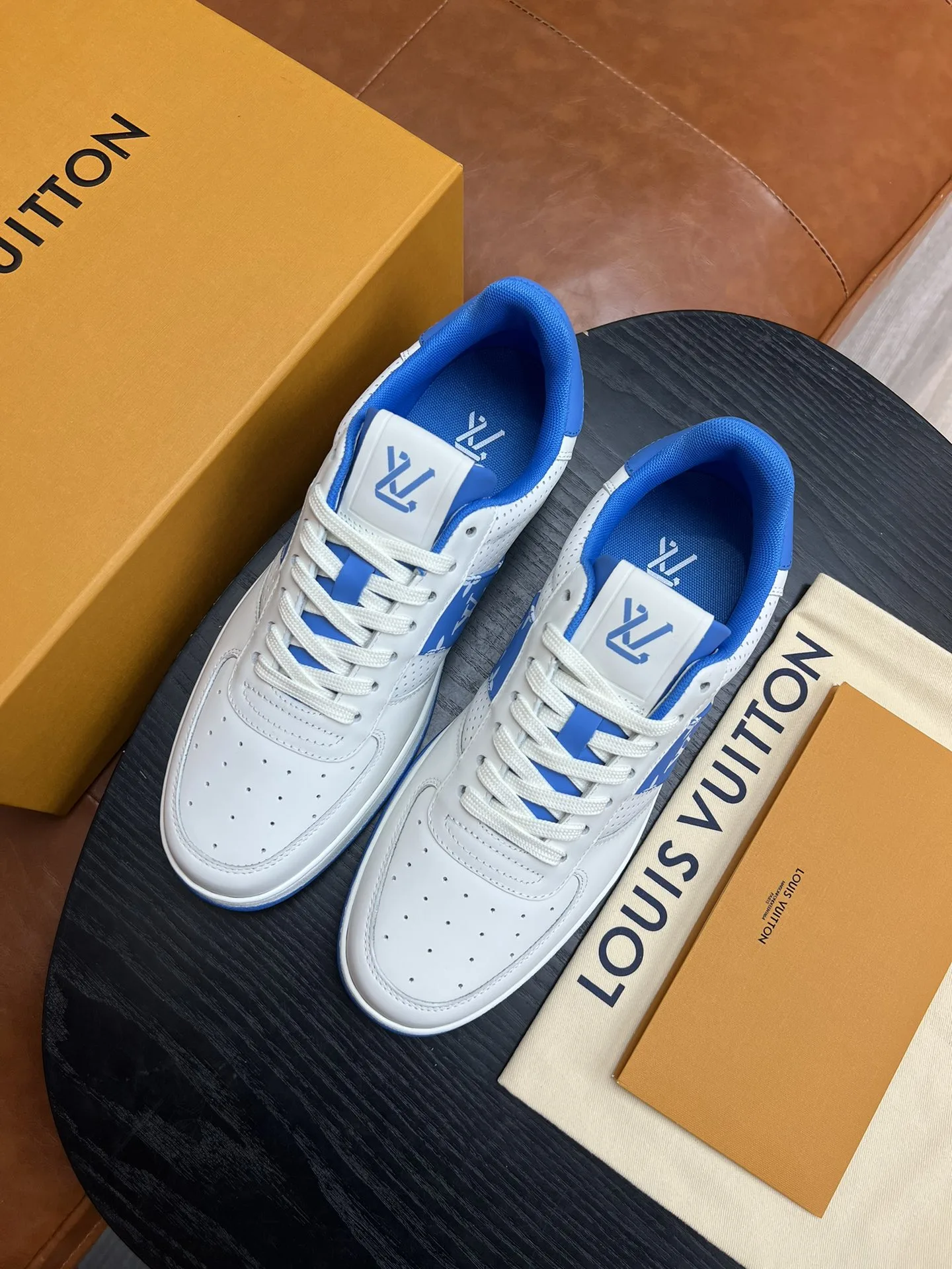 Alternative view of LV Rivoli Sneaker Blue