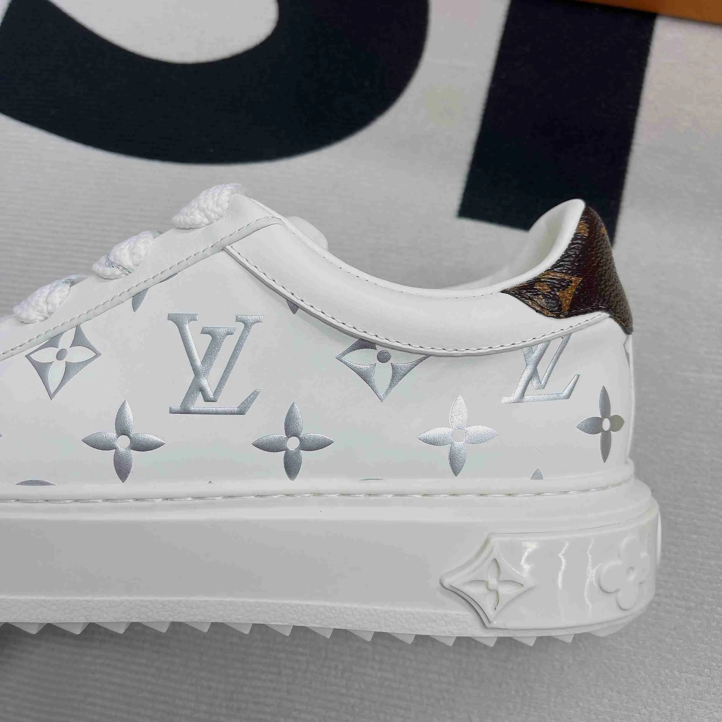 Louis Vuitton LV Time Out Sneaker White - Image 5