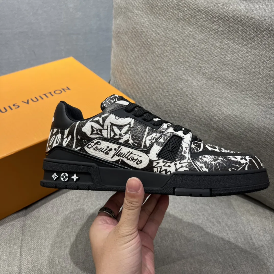 Louis Vuitton LV Trainer Sneaker Black 1AB9WZ - Image 10