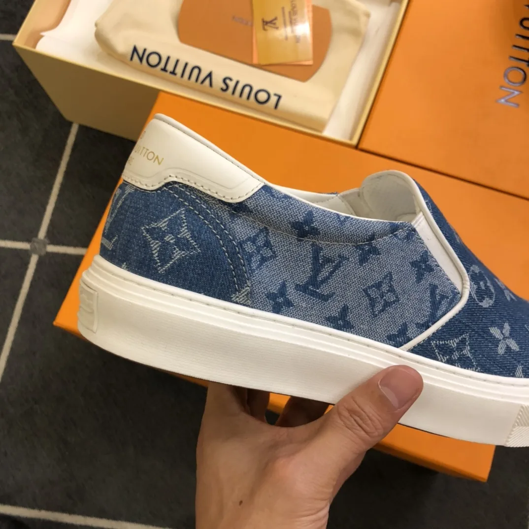 Louis Vuitton LV Slip On Sneakers Blue - Image 3