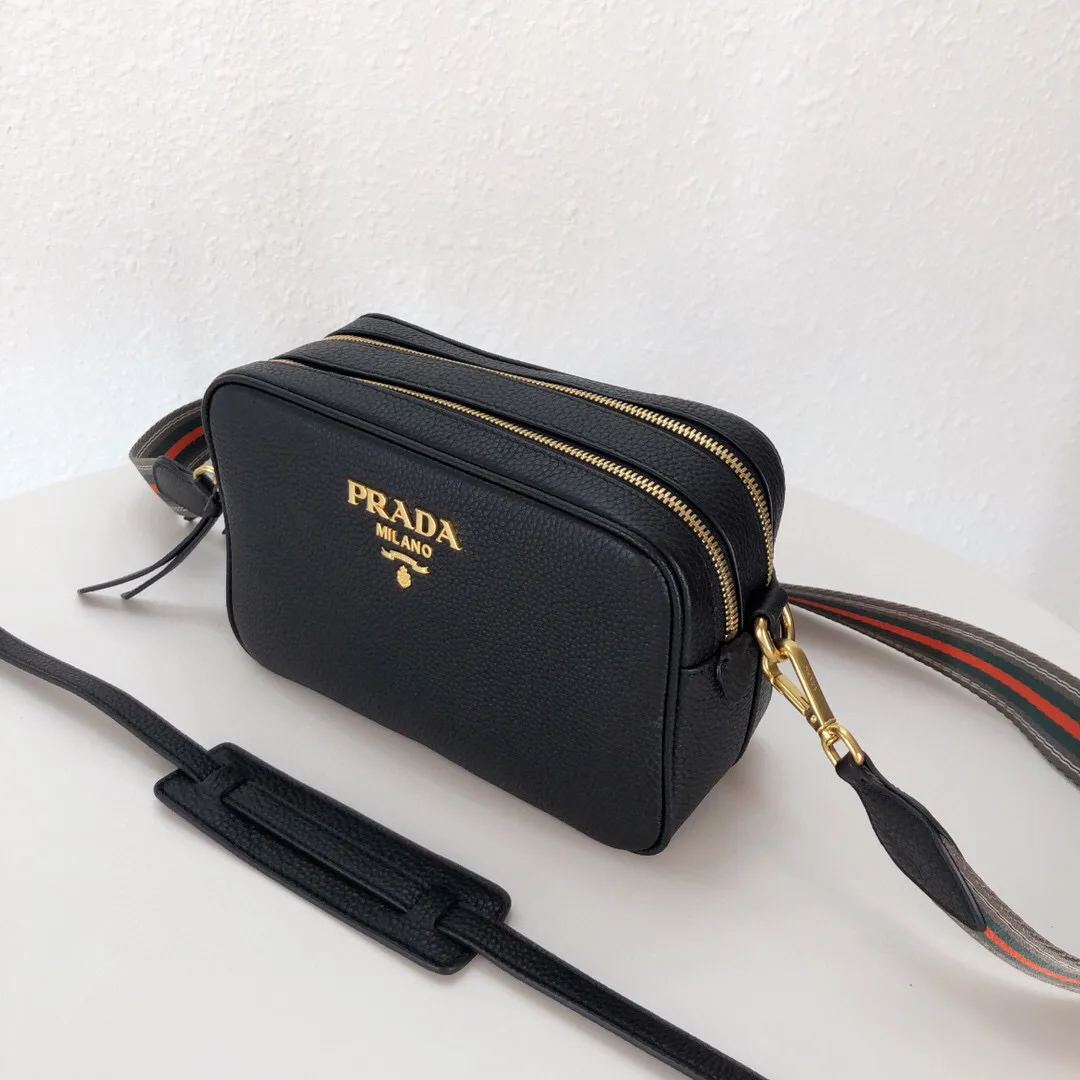 Medium Camera Bag With Gold Tone Hardware In Black / - Image 3