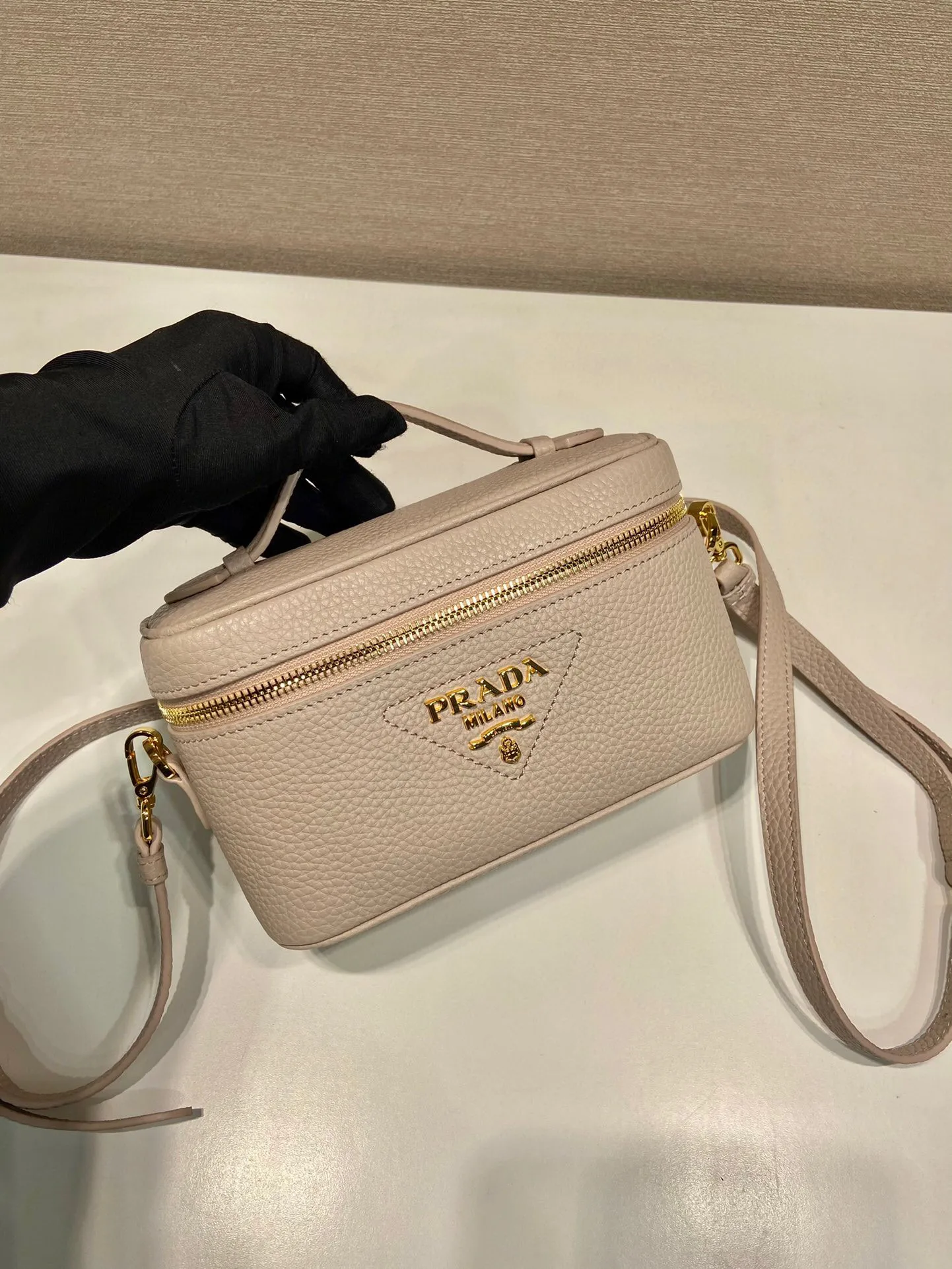 Alternative view of Mini Bag In Beige / 1BH202_2DKV_F0GCN_V_OOM