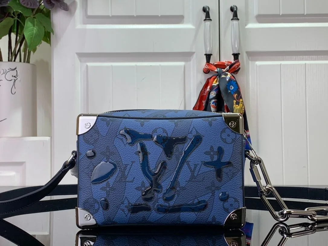 Louis Vuitton Mini Soft Trunk Blue / - Image 4