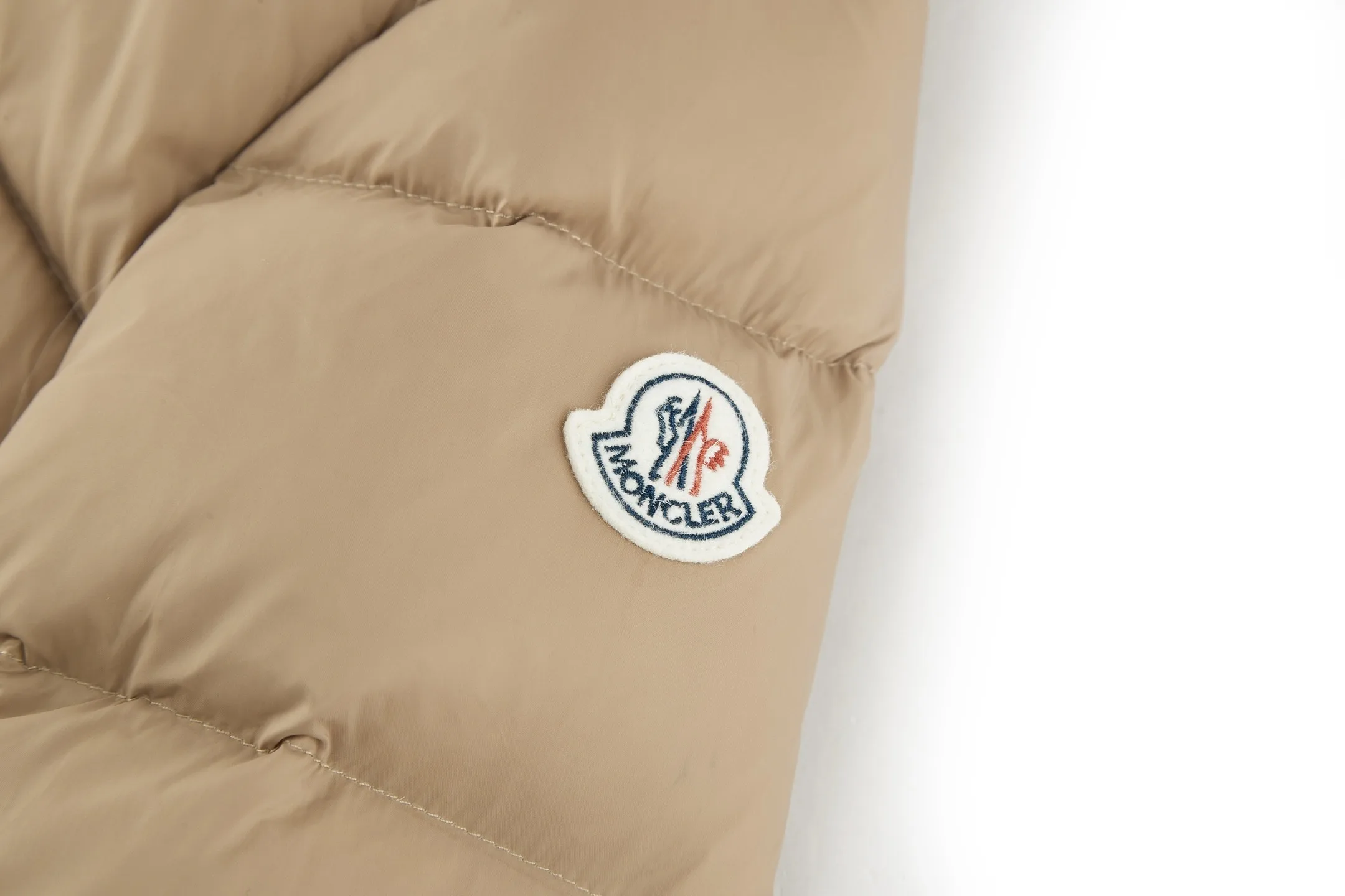 Moncler Boed Hooded Shearling-Trimmed Short Down Jacket Beige - Image 5