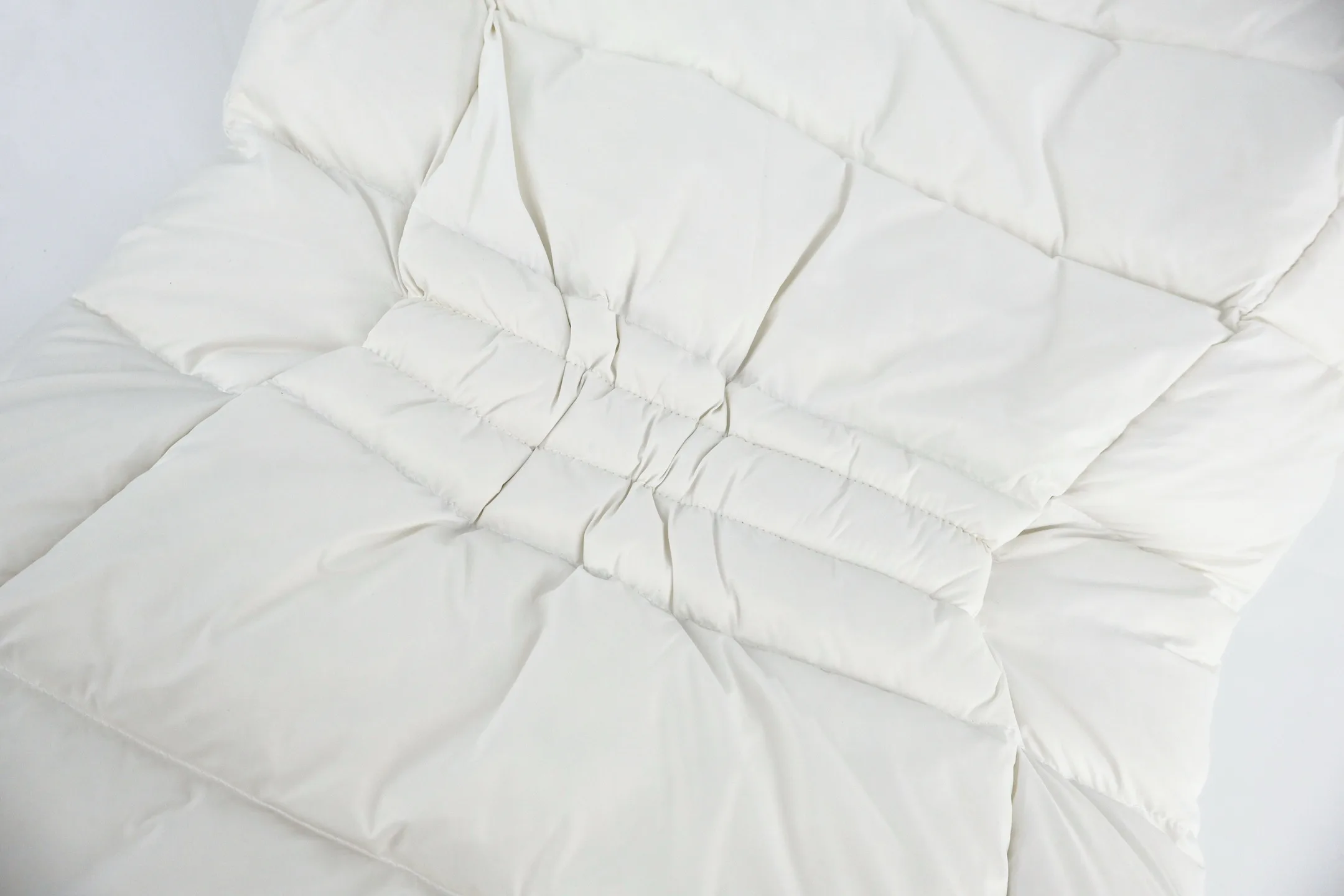 Moncler Boed Hooded Shearling-Trimmed Short Down Jacket White - Image 8